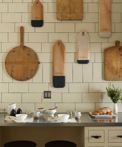 display-wood-cutting-boards